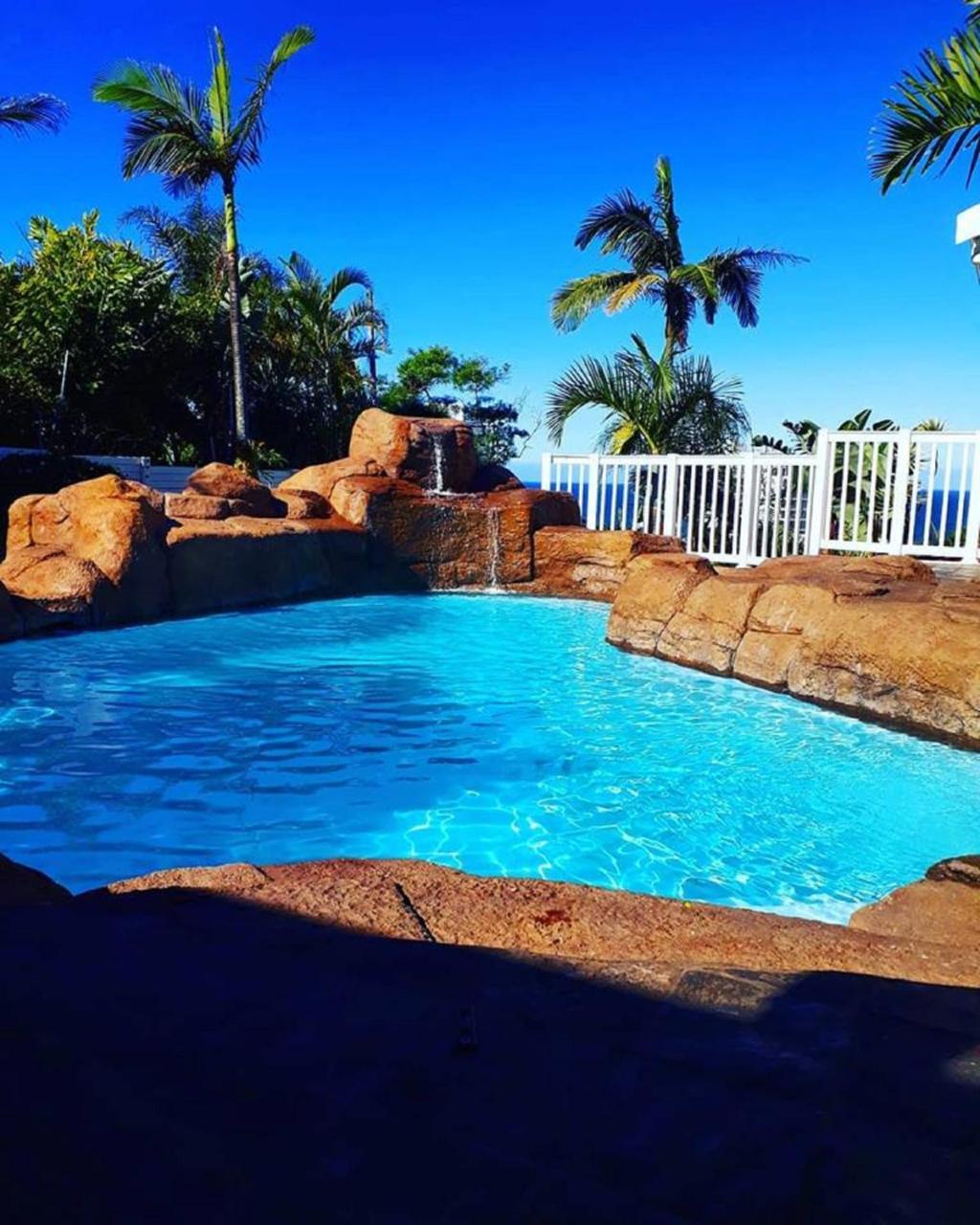 Rostalyn Guesthouse Umhlanga Rocks Extérieur photo